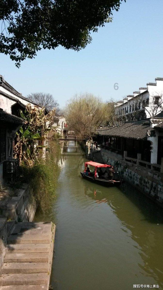 黄成虹调研重点项目并召开花果园工作指挥部工作会议