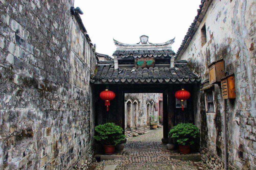 同学被爱情伤了该怎么安慰她游戏画面