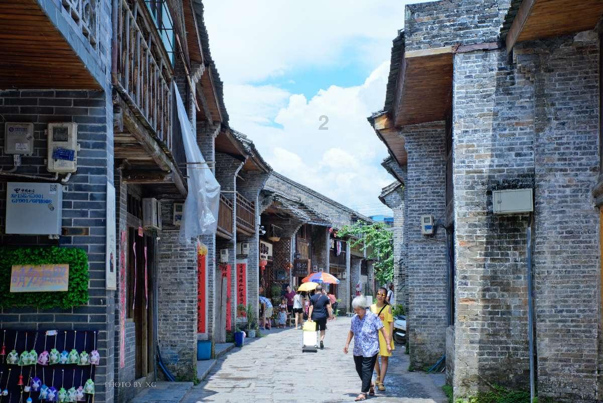 癌症一发现就是中晚期，怎么预防？身体有这8个表现可以查一查